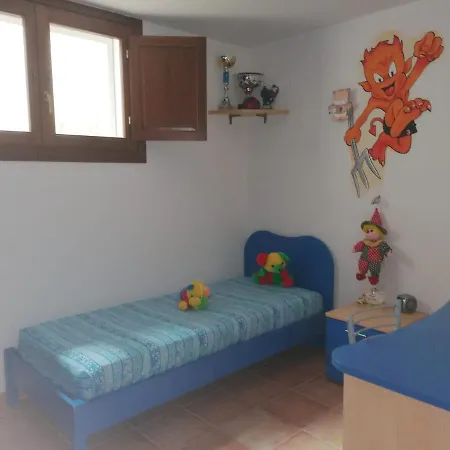 Casa Vacanze Lilly بيت للعطل تويلادا
